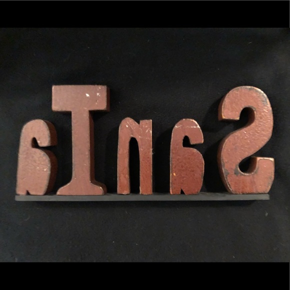🆕 NWOT - Rustic Wooden “Santa” Letter Cutout Sign🎅 - Picture 2 of 4